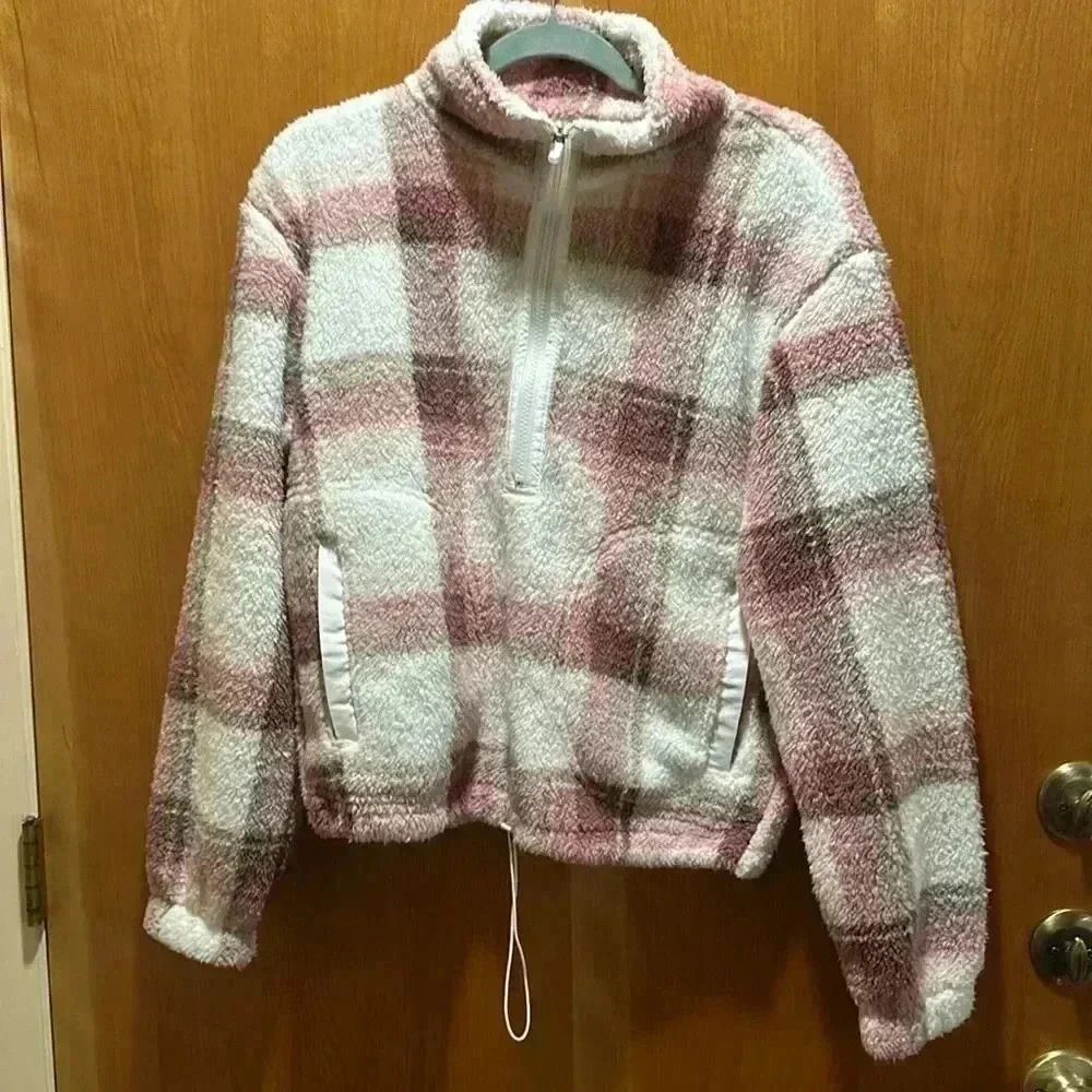 Girls fuzzy jacket pull over size small